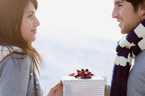 不收礼物怎么婉拒最新素材