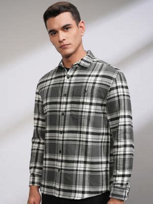 Buy HIGHLANDER Men Flannel Checked Relaxed Fit Charcoal Shirt (S) Online