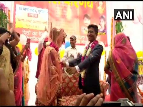 Couple ties knot at farmers' protest site in MP's Rewa
