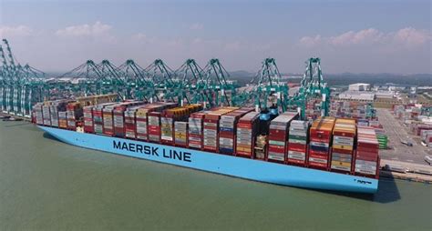 Mumbai Maersk carries highest-ever load, sets world record