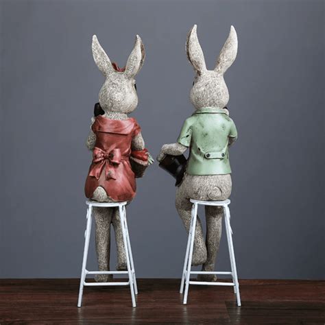 Resin showpieces - Bunny Couple Chair — eazy wagon