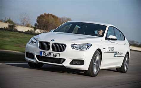 BMW Unveils A 5 Series GT Plug-In Hybrid - 1/6