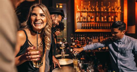 Bartender job description: duties and tasks | European Bartender School