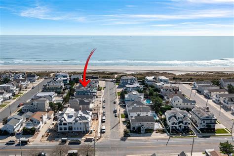 43 E 26th Street, Avalon NJ| COMPASS Laricks Real Estate
