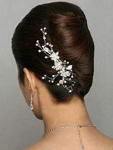 Wedding Roll Hairstyle by 9 Stunning Reception Hairstyles For 2018 Indian Wedding Roll Hairstyle