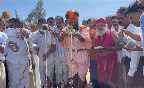 ತಣ್ಣೀರುಬಾವಿ ಕಿನಾರೆಯಲ್ಲಿ ಮೀನುಗಾರರಿಂದ ಸಮುದ್ರಪೂಜೆ | Fishermen perform ...
