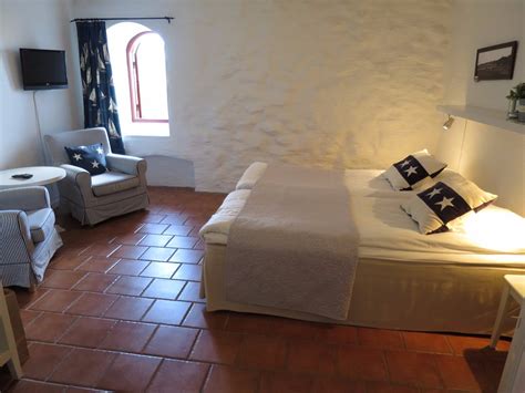 BLASINGSBORGS GARDSHOTELL (Kivik) - Hotel Reviews, Photos, Rate ...