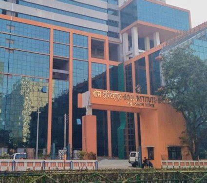 Bose Institute Kolkata Campus: Photos, Virtual Tour
