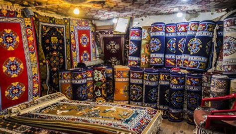 6 Best Places For Shopping In Pahalgam On Your Kashmir Trip In 2026