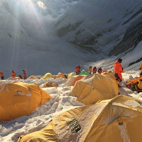 mt everest deaths 2024