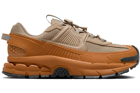 NIKE ZOOM VOMERO 5 ROAM FLAX WOMEN'S