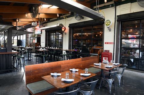 10 Best Local Eateries in New Haven, Connecticut | TouristSecrets