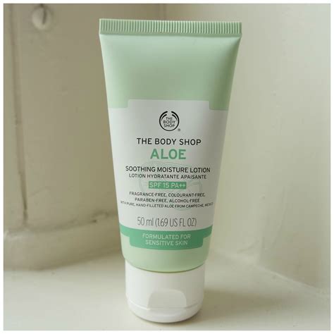 The Body Shop Seaweed Pore Cleansing Facial Exfoliator Review