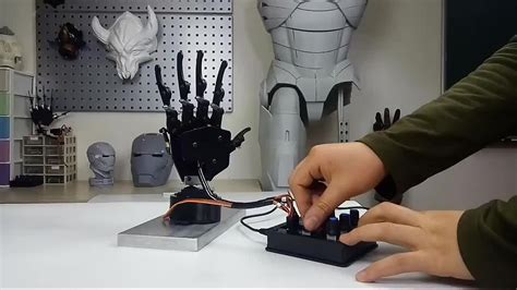 Robot Hand DIY 的图像结果