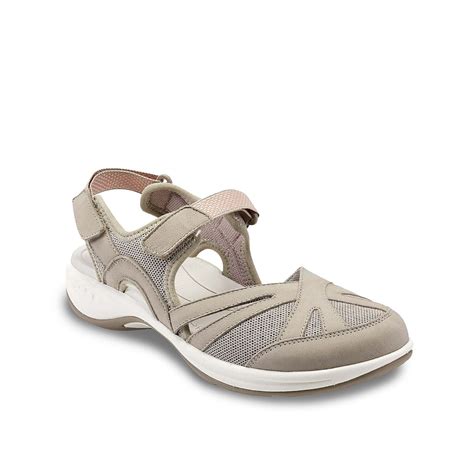 Easy Spirit Sandals