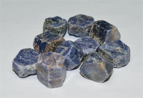 Side Effects of Wearing a Blue Sapphire (Neelam) – Precious Earth