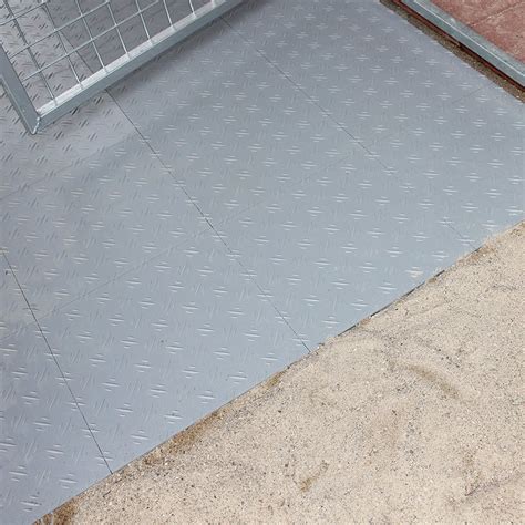 Six Popular Types Of Outdoor Kennel Flooring | Animal Hub