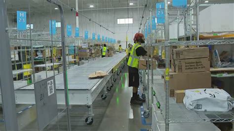 Amazon delivery station in Fenton preps for Prime Day | ksdk.com