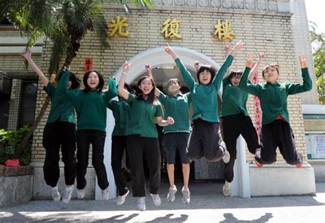 台湾大学申请入学放榜 北一女中录取人数称霸_教育_腾讯网