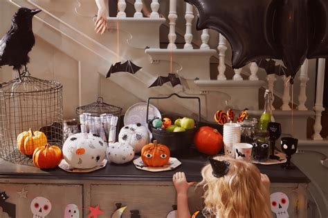 Halloween party decoration ideas online