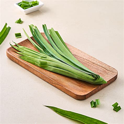 Buy fresho! Pandan Leaves Online at Best Price of Rs 42.24 - bigbasket