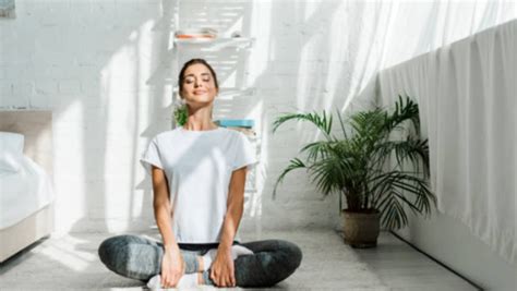 International Women's Day: 30-minute morning yoga plan for women who ...
