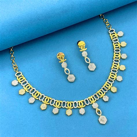 Kiran AD Studded Necklace Set – Baaniz
