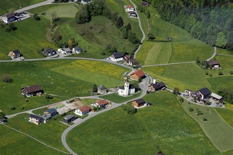 Village 的图像结果