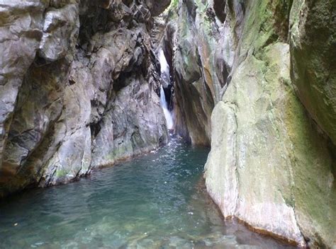 Torrente Bares (Crotto dangri) - Fallocefali Canyoning (malati per la ...