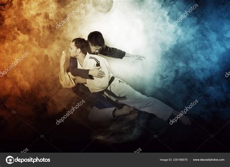 Intense Face Off 的图像结果