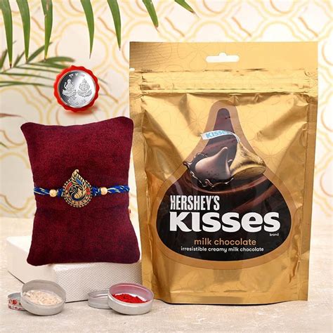 CraftVatika Rakhi Chocolate Pooja Coin Gift Combo, Rakhi Set of 1 for ...