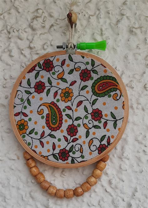 Get Print Hoop Wall Décor Wooden Hoop Wall Décor at ₹ 310 | LBB Shop