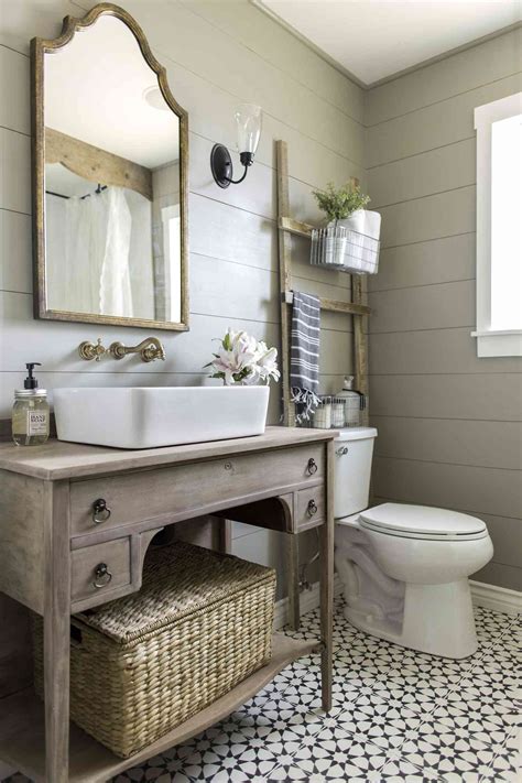 Small Modern Farmhouse Bathroom Ideas