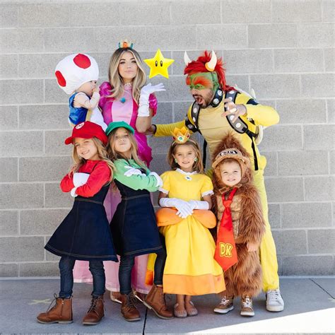 10 Best Family of 7 Halloween Costumes