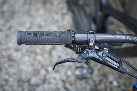 [Tested] ODI Elite Grips : Pro, Flow & Motion | MTB-MAG.COM