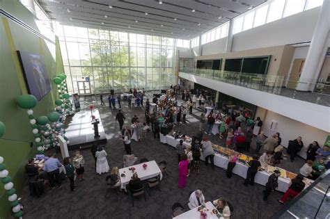 College of DuPage unveils renovated Student Services Center