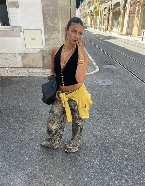 Baggy pants - Women | Bershka