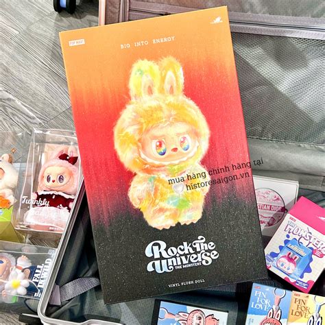 LABUBU ROCK THE UNIVERSE - NHỮNG ĐIỀU VỀ THE MONSTER LABUBU 40CM