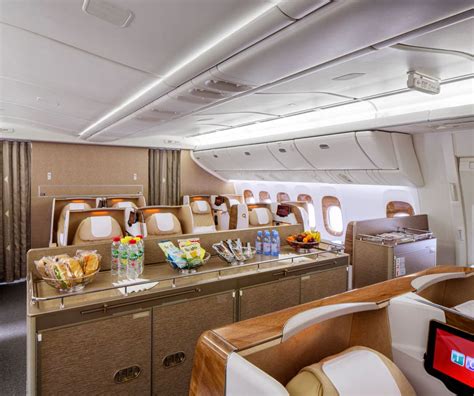 Emirates 777 Business Class 的图像结果