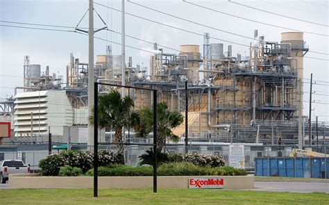 Exxon Mobil Refinery