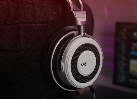 VZR Model One MkII headset debuts with pro-level clear sound - EnosTech.com