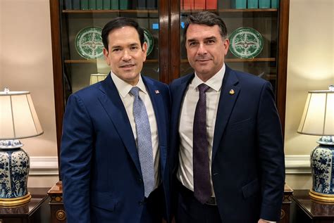 Rubio tem más notícias para Flávio Bolsonaro - Crusoé