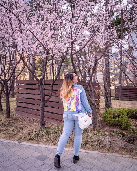 Spring in Seoul | What To Wear in Spring in Korea - Globelle Gina