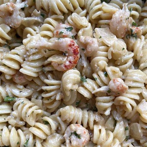 The BEST Crawfish Monica Recipe (Like Jazz Fest) - Southern Bytes
