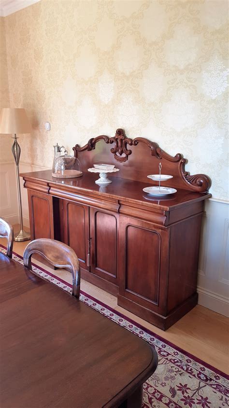 buying at an antiques Auction! - Country Life My Style