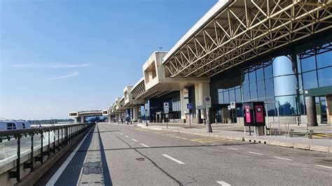 MalpensaAirport - Car with Driver Milan