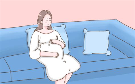 怀孕显怀是从哪里先鼓起来_孕妇