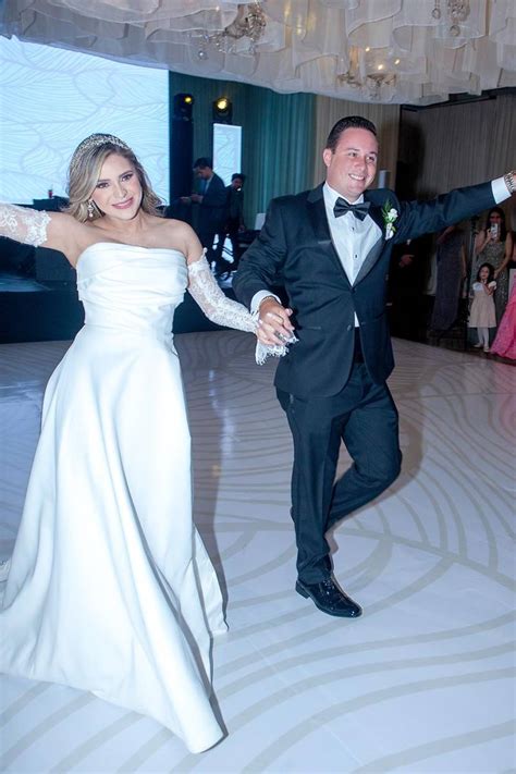 Así fue la fiesta nupcial de John Barrosse y Annie Núñez