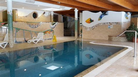 ÖREG PRÉS BOUTIQUE HOTEL (Mor) - Inn Reviews, Photos, Rate Comparison ...
