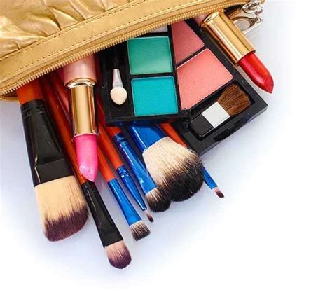 Makeup essentials your bag needs | Femina.in